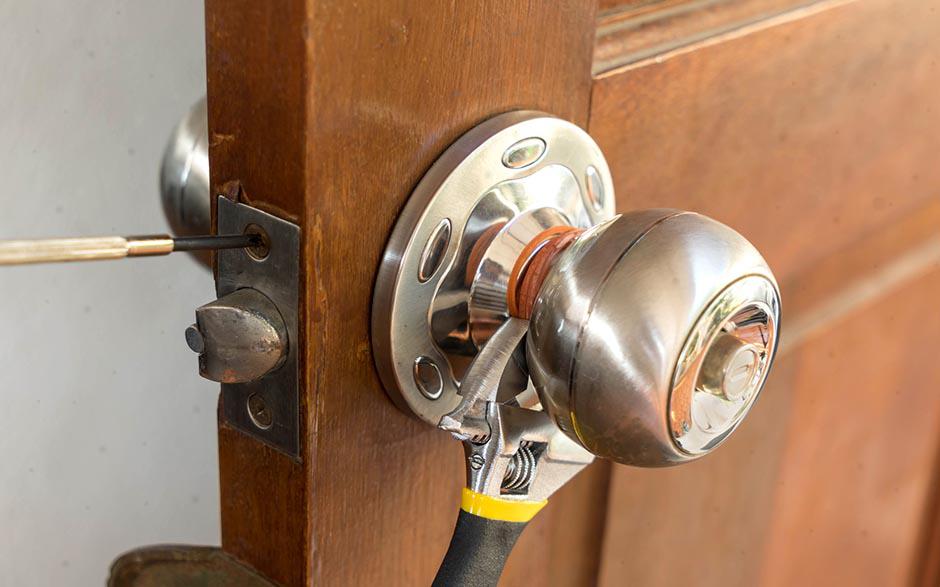 ouvrir une porte fermée à clé Luzarches