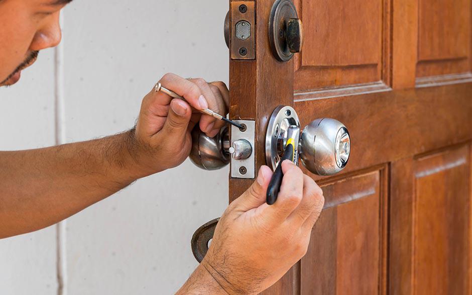  ouvrir une porte fermée à clé Luzarches